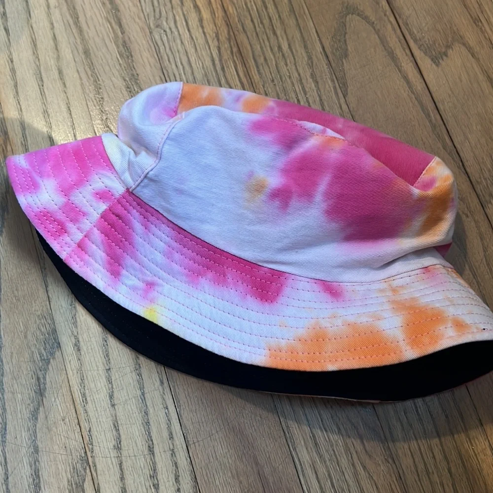 Bucket Hat - Picture 2 of 4